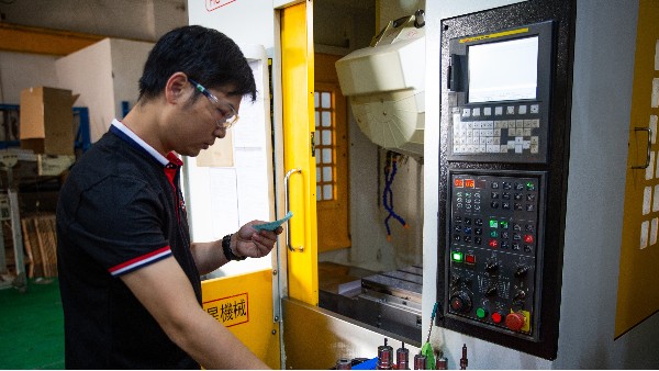 cnc加工零件获得更好的表面光洁度的注意事项-深圳维多利亚老品牌vic119