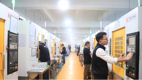如何防止数控车床套筒加工零件变形-深圳维多利亚老品牌vic119