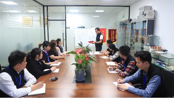 五轴CNC加工：质量与效率的博弈，哪个才是盈利关键？